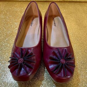 Comfortview Slip on Loafers Size 7.5